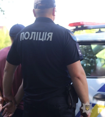 На Сумщині судитимуть чоловіка, який після п’яної суперечки зарізав почарника