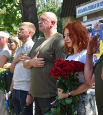 У Миколаєві відкрили Меморіал памʼяті загиблим військовослужбовцям