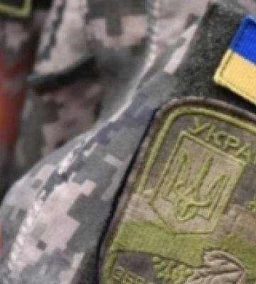 У Луцьку попрощаються із загиблим захисником Андрієм Треніном