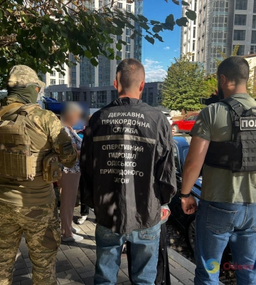 Одеські поліцейські викрили вербувальницю жінок для сексуальної експлуатації за кордоном