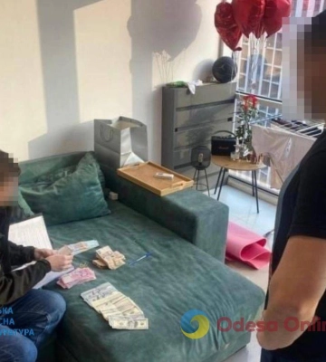 В Одесі припинено масштабну схему з продажу контрафактних гаджетів