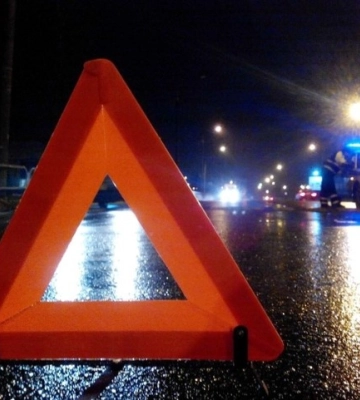 Тіло біля автобусної зупинки у Кропивницькому: підозрюваного у смертельній ДТП затримали