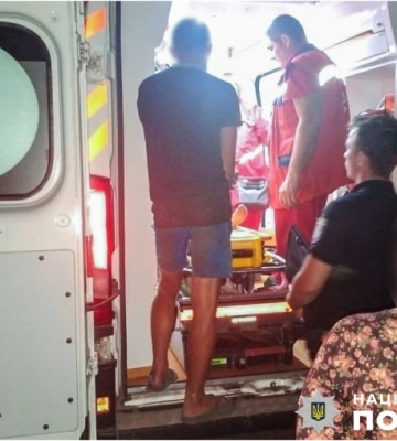 В селі Ламане дитина впала з обриву біля річки