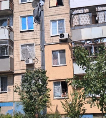 На Нікопольщині через ворожий обстріл загинула людина, 8 – постраждали