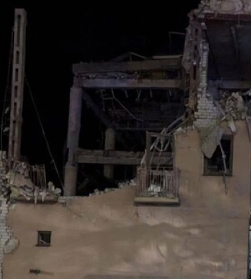 Наслідки ракетного удару по Кривому Рогу: невідома доля двох людей. ФОТОрепортаж
