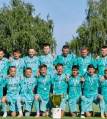 Виноградівські футболісти виграли черговий трофей