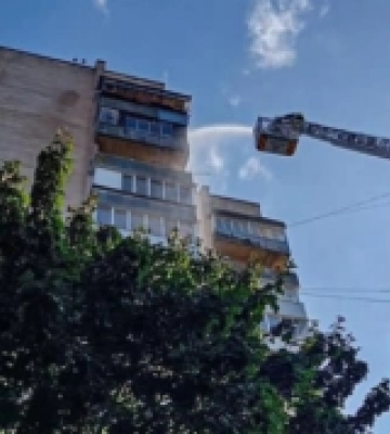 На проспекті Волі у Луцьку сталася пожежа у житловому будинку