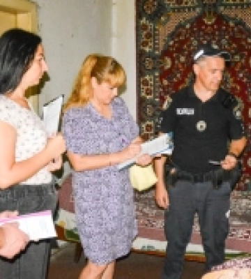 У Миколаєві поліціянти проводять заходи протидії домашньому насильству