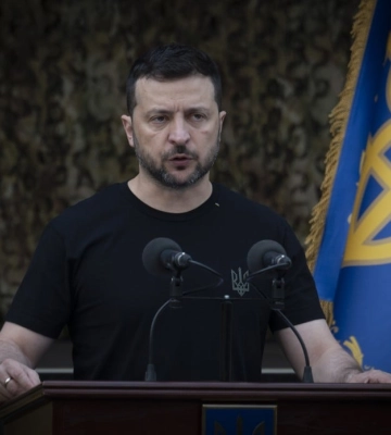 На фоне скандала с бегством Дмитрука и сложной ситуации на Донбассе Зеленский собрал большую пресс-конференцию