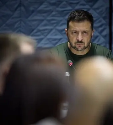 Зеленський пояснив, чому замість підсилення Донеччини почали наступ на РФ