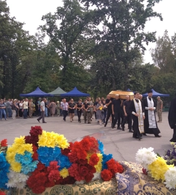 У Кропивницькому попрощалися з двома загиблими військовими 