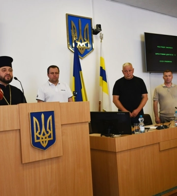 Депутати з Рівненщини визнали, що не всі підтримують українську церкву, бо невигідно