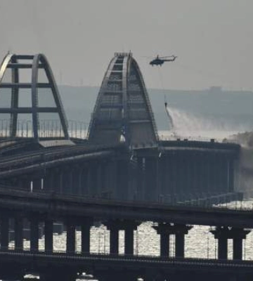 Зеленський відповів на питання про долю Кримського моста