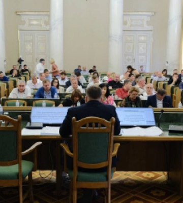 Львівська облрада виступила за гідну зарплату педагогічним працівникам – звернення