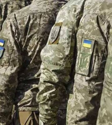 В Луцке неизвестный стрелял в военнослужащих на посту, есть раненый