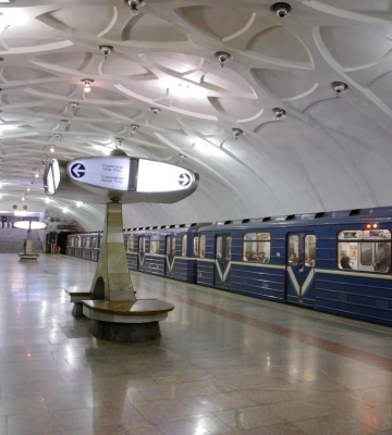 Людина впала на рейки в метро Харкова: станція «Академіка Павлова» закрита