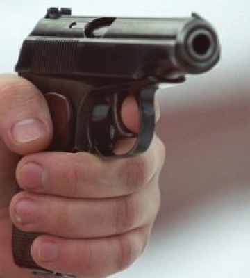 У Луцьку невідомий стріляв у військовослужбовців на посту, є поранений