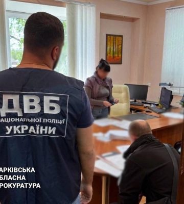 На Харківщині судитимуть посадовиць міграційної служби: вимагали гроші за оформлення паспортів