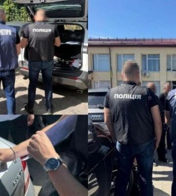 Чиновник на Львовщине требовал взятку за приватизацию земельного участка и садового дома