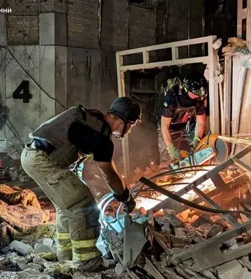 У Кривому Розі завершили рятувальну операцію: кількість загиблих від ракетного удару зросла