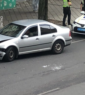 У Білгороді-Дністровському зіштовхнулися автомобілі: постраждала жінка