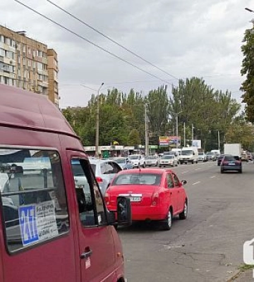 В Кривом Роге из-за российской атаки на проспекте Мира образовалась пробка