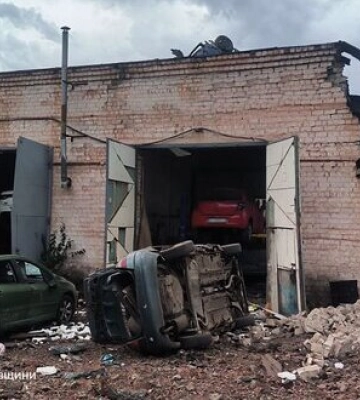 Наслідки ворожого ракетного удару по Кривому Рогу: вже 8 постраждалих. ФОТОрепортаж