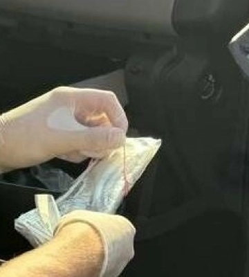 Львівська пенсіонерка за 20 тисяч доларів обіцяла переправити ухилянта за кордон