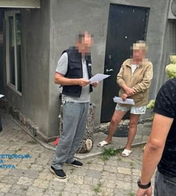 Реконструкция сетей водоснабжения: чиновника горсовета Днепра подозревают в присвоении средств