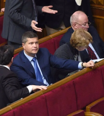 Покарання втікачів: чи понесуть відповідальність колишні нардепи на кшталт Різаненка Покарання втікачів: чи понесуть відповідальність колишні нардепи на кшталт Різаненка