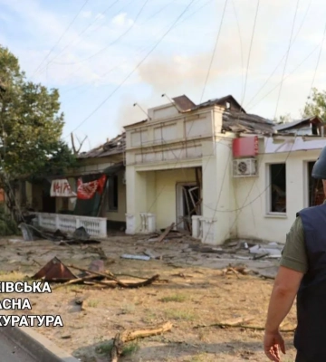 Армія рф вдарила по Куп&#039;янську бомбою ФАБ-500: кількість поранених зросла до 11, серед них двоє поліцейських