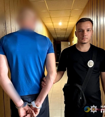 В Одесі затримали рецидивіста, який пограбував свого знайомого