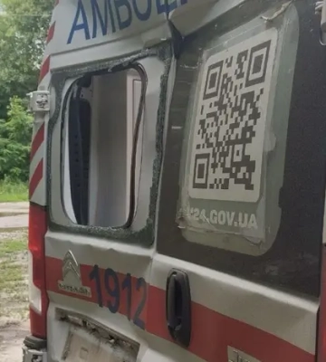 Патрульні показали, як допомагали медикам, які потрапили під обстріл в Херсоні