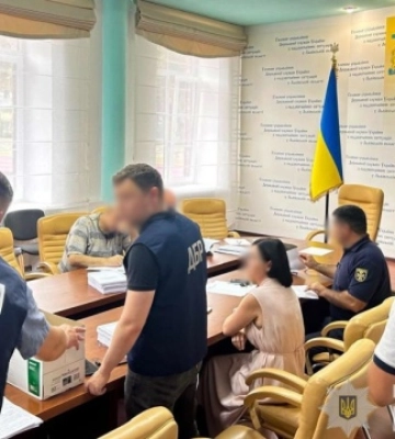 На Львівщині державі завдали збитків на ₴4,5 мільйона на закупівлі авто для ДСНС