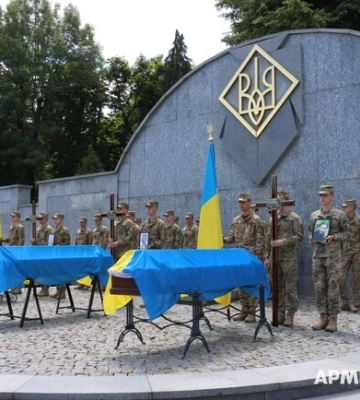 Навіки в строю. Дев&#039;ятеро полеглих Героїв хоронить Львівщина
