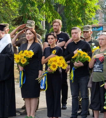 В Запоріжжі вшанували полеглих Захисників і Захисниць України