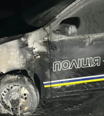 У Києві затримали чоловіка, який підпалив два поліцейські автомобілі