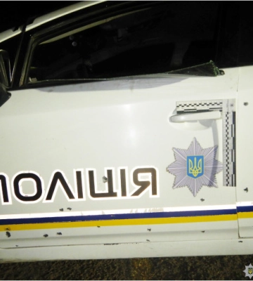 На Миколаївщині чоловік кинув гранату в авто поліцейських