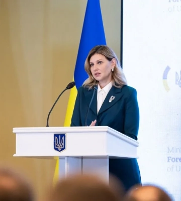 Олена Зеленська взяла участь у нараді дипломатів у Дніпрі