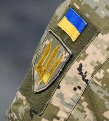 Командир Калуського батальйону, калушанин Сергій Бенько тримав бойову нагороду «Срібний хрест»