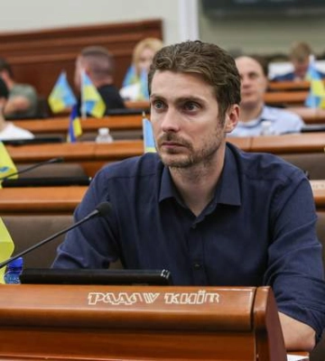 Белоцерковец: Тем, кто платит налоги в Россию, запрещено арендовать коммунальную землю в Киеве