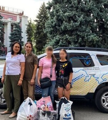 Ще 14 дітей повернули з тимчасово окупованих територій в Україну. ФОТОрепортаж