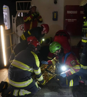 У Києві на станції метро Університет людина впала на колії - КМДА