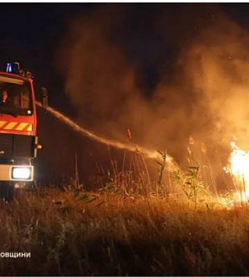 Надзвичайники Дніпропетровщини впродовж доби ліквідували 137 пожеж в екосистемах