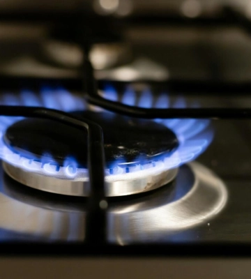 Обстріли РФ пошкодили газопостачання в передмісті Херсона