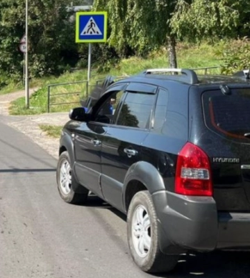 Біля Львова водійка збила 14-річну дівчину на самокаті