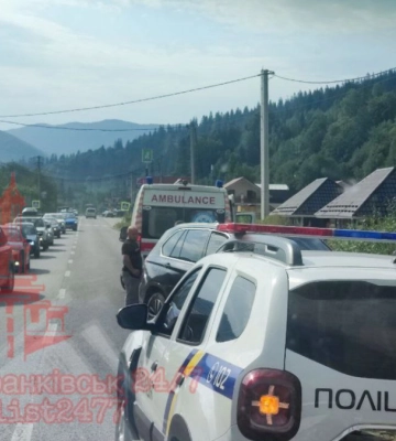 На Івано-Франківщині трапилась ДТП за участі мотоцикліста