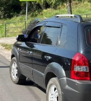 У Дрогобичі пʼяна водійка Ford Fusion на тротуарі збила 14-річну дівчину