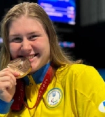 Призерка Паралімпійських ігор-2024 здобуватиме освіту в Херсонському державному університеті