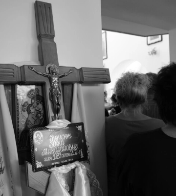 Помер під час виконання бойового завдання: у Луцькій громаді попрощалися з Героєм Юрієм Крисюком